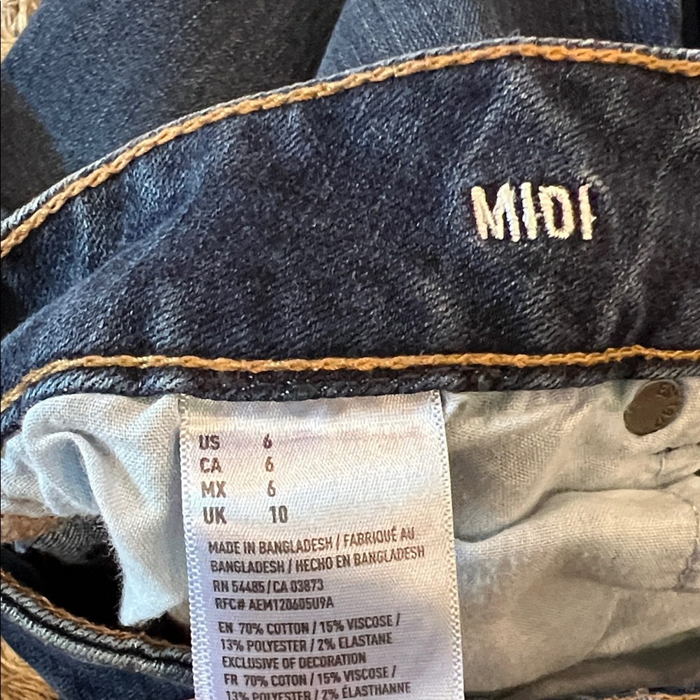 American Eagle Outfitters Dark Blue Jean Shorts - Picture 4 of 4